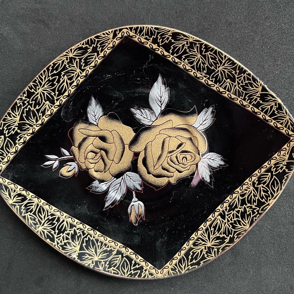 Italian Milano 24c Gold Trim Porcelain Tea Cup and Saucer - Picture 2 of 7